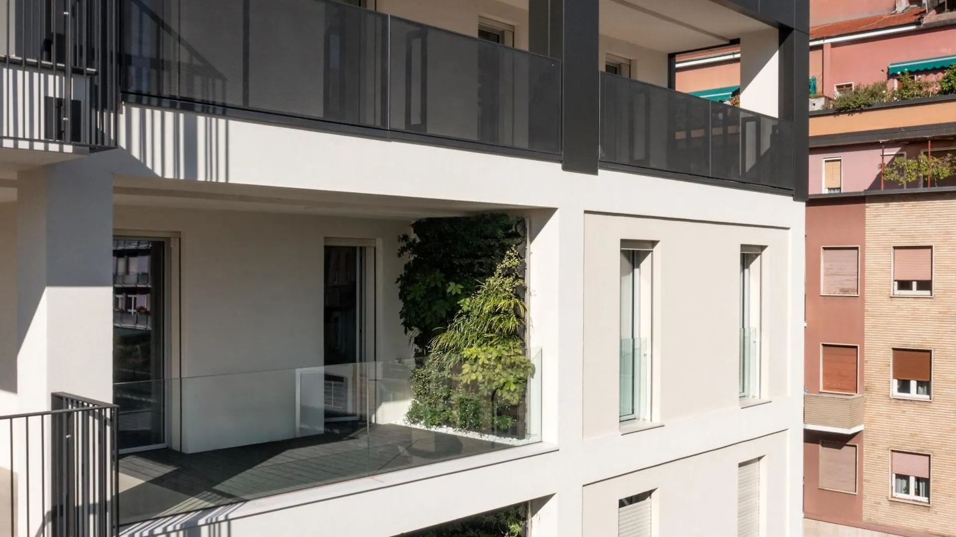 Navigli Cozy Design Studio With Balcony Milan Italy